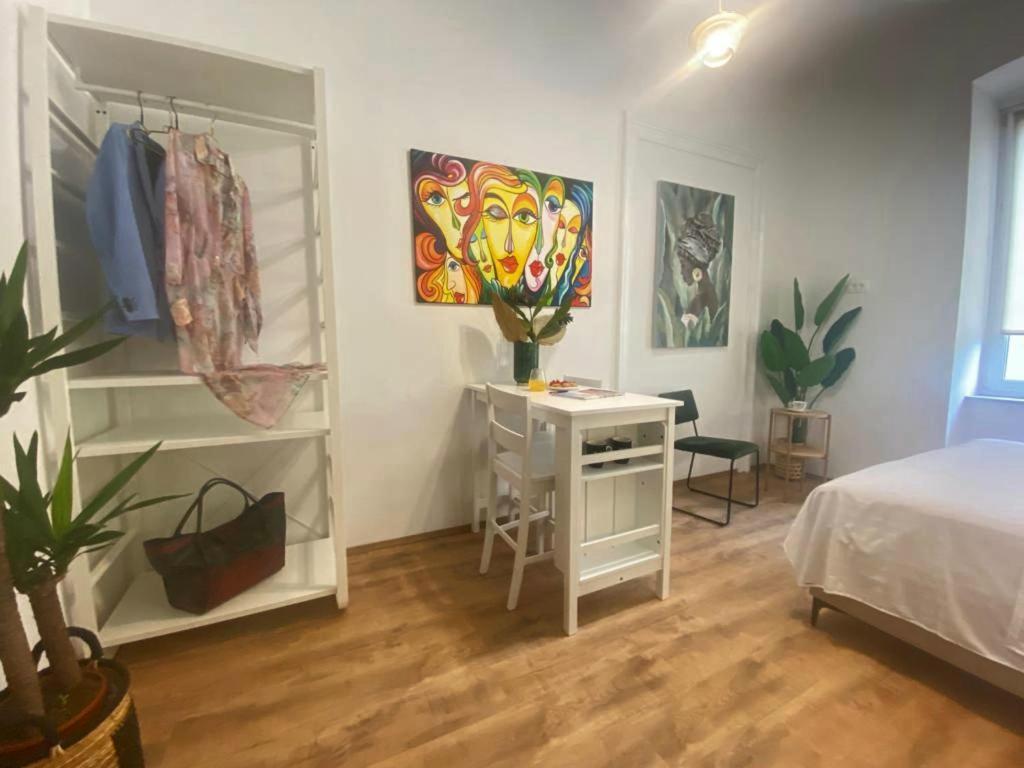 Room Lui Rijeka Luaran gambar